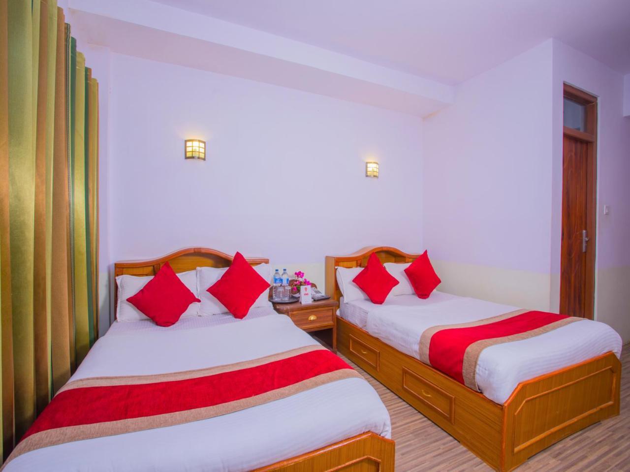 Oyo 255 White Zambala Hotel Catmandu Exterior foto